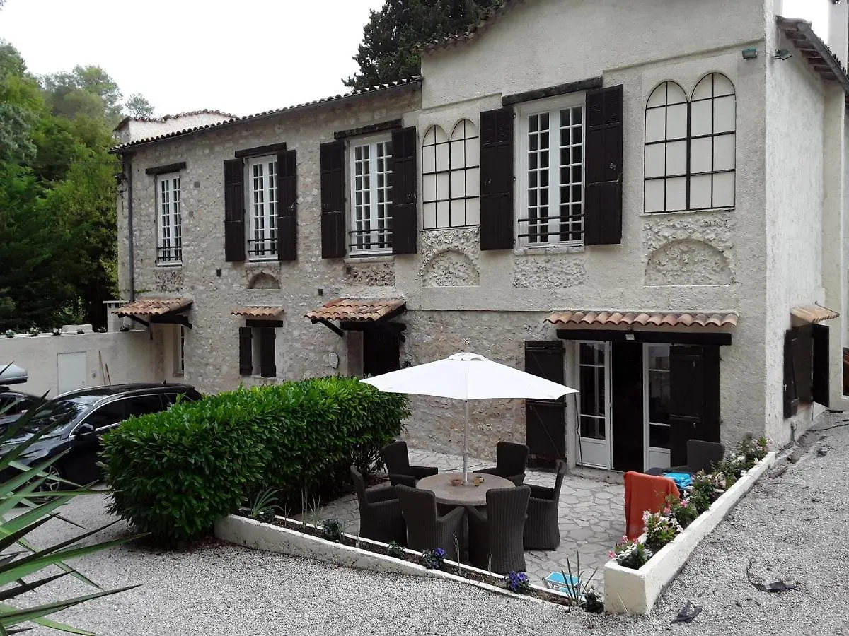 Le Mas Des Alizes La Colle-sur-Loup Bed and Breakfast